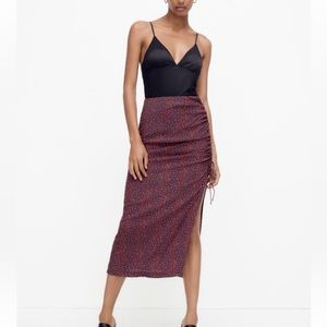 Brand New Zara Floral MIDI Skirt with side slit